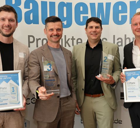 Die Gewinner der Kateogire Bau I Abbruch und Recycling Die Gewinner der Kateogire Bau I Abbruch und Recycling lächeln in die Kamera