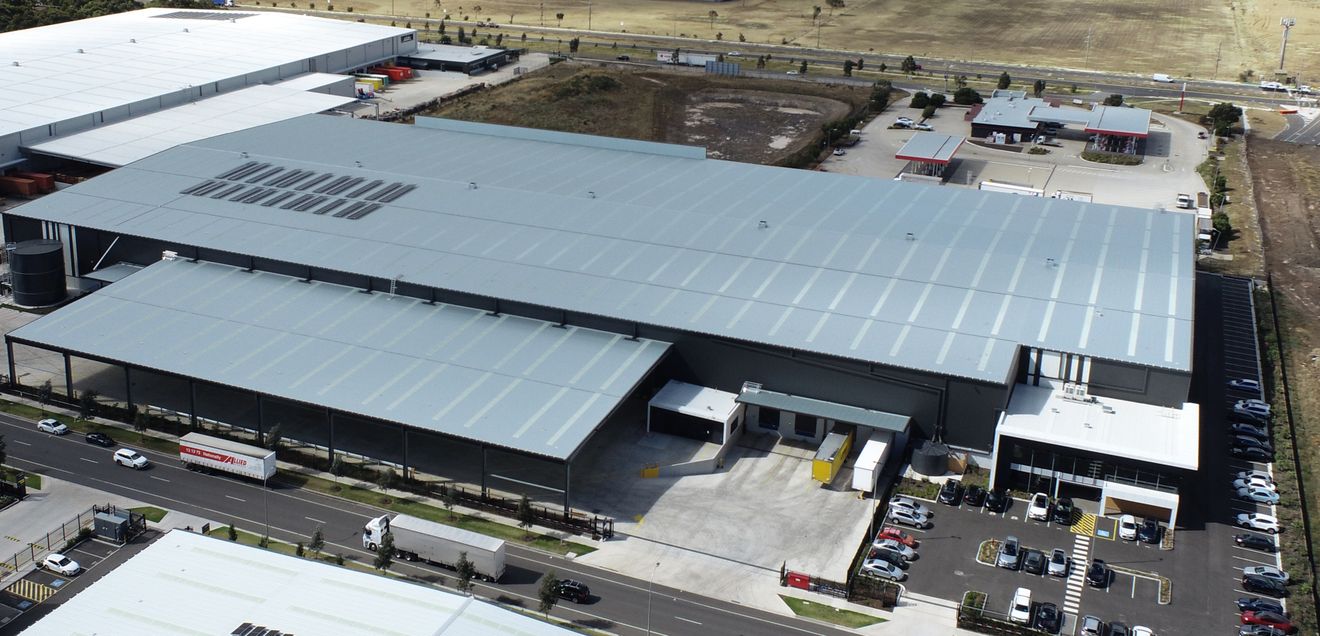 More than 50,000 individual seats: DB Schenker opens warehouse for Daimler Truck in Australia