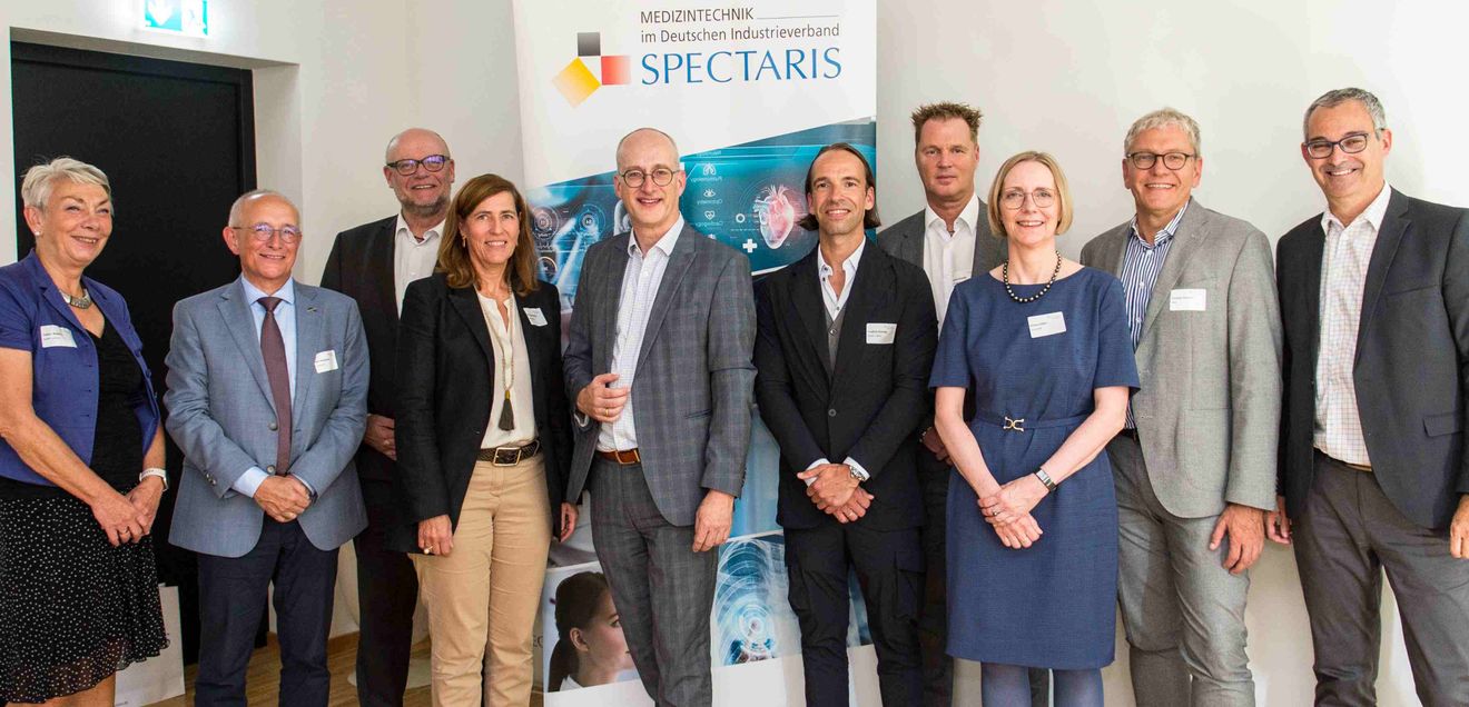 Spectaris-Vorstand neu gewählt: Bernhard Ohnesorge ist neuer Vorsitzender von Spectaris Spectaris-Vorstand neu gewählt: Bernhard Ohnesorge ist neuer Vorsitzender von Spectaris