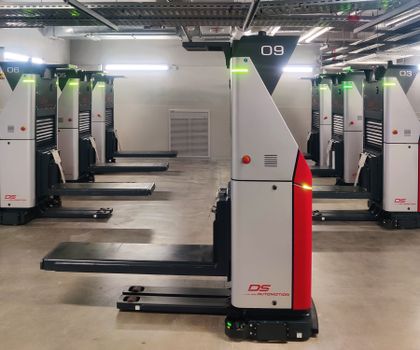 Automated guided vehicles: Automated logistics for the university hospital Automated guided vehicles: Automated logistics for the university hospital