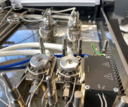 Das Polyarc-System integriert im Gaschromatographen GC-2030 von Shimadzu. Das Polyarc-System integriert im Gaschromatographen GC-2030 von Shimadzu.