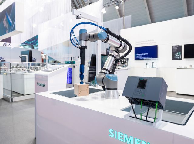 Digitaler Zwilling eines Logistikzentrums