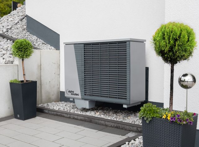 alpha innotec stellt neue Wärmepumpe vor: Die Hybrox