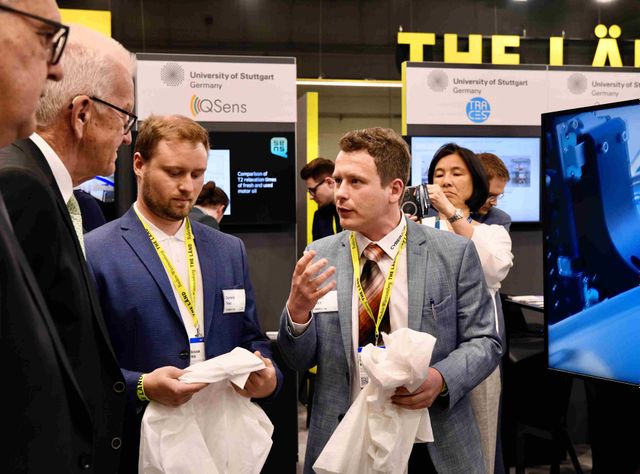 Hannover Messe 2024: Winfried Kretschmann informs himself at the MPA stand Hannover Messe 2024: Winfried Kretschmann informs himself at the MPA stand