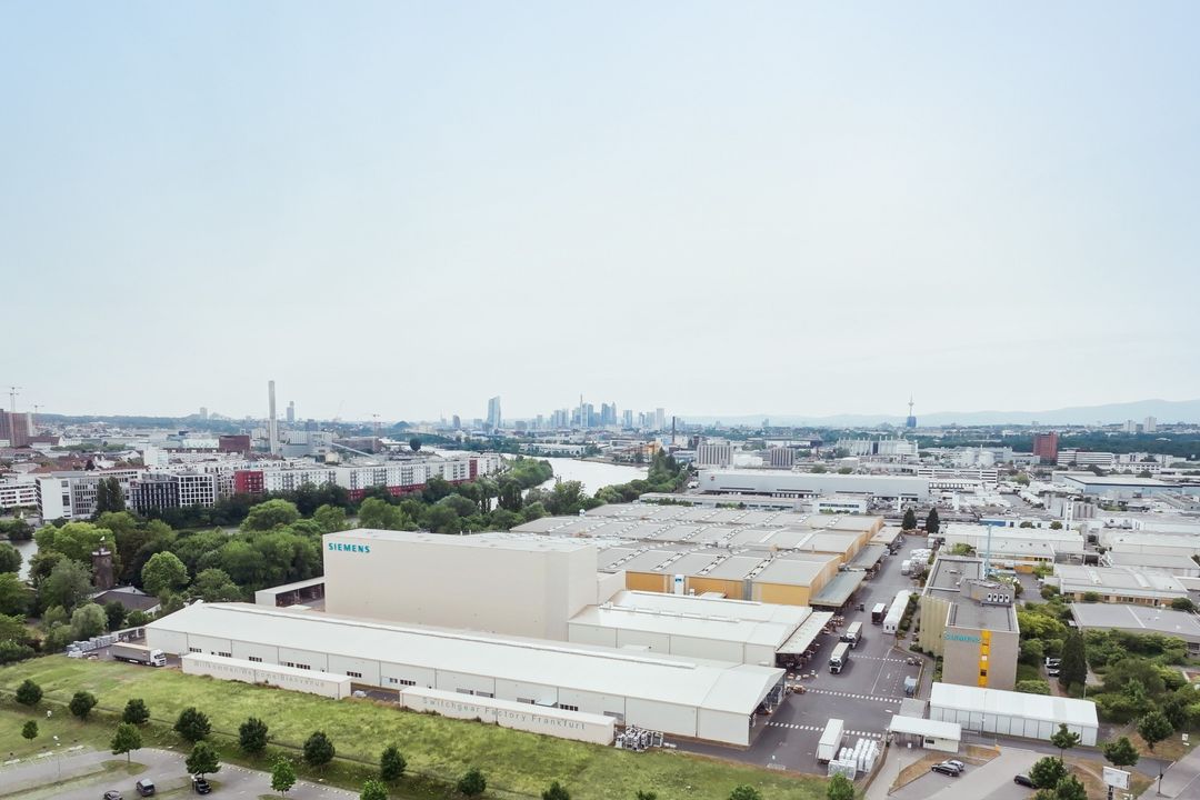 Raum Frankfurt: Siemens baut Schaltanlagenfertigung aus