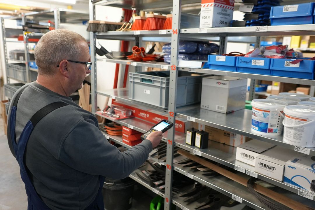 The mobile software solution IsConstruct from Integer Solutions in use.
