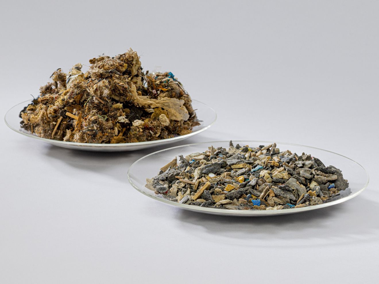Porsche, BASF und BEST schließen Pilotprojekt zum chemischen Recycling erfolgreich ab Schredderleichtfraktion