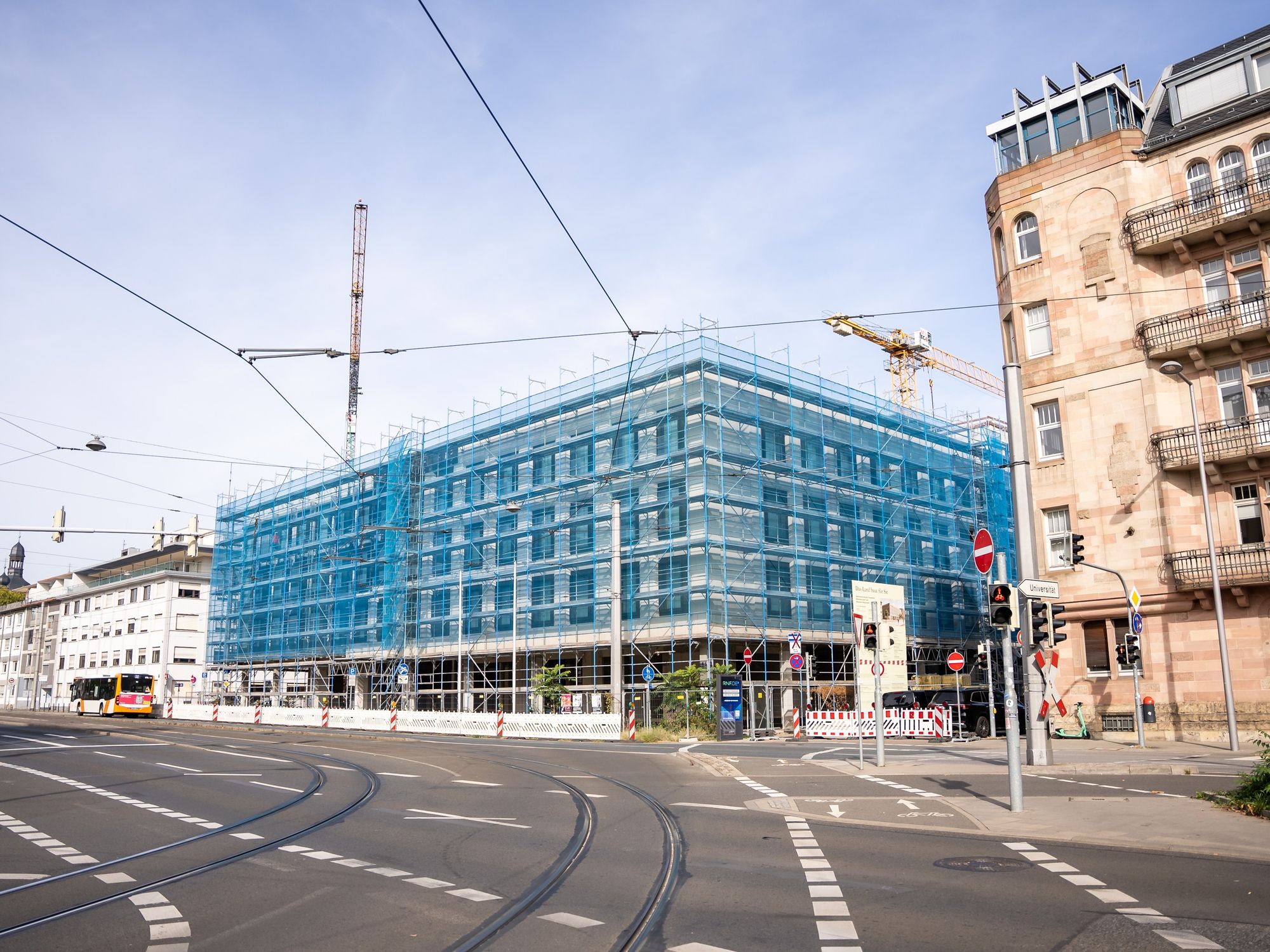 Finanzamt Mannheim: Kernsanierung mit Anhyment Slim Spezialestrich Finanzamt Mannheim: Kernsanierung mit Anhyment Slim Spezialestrich