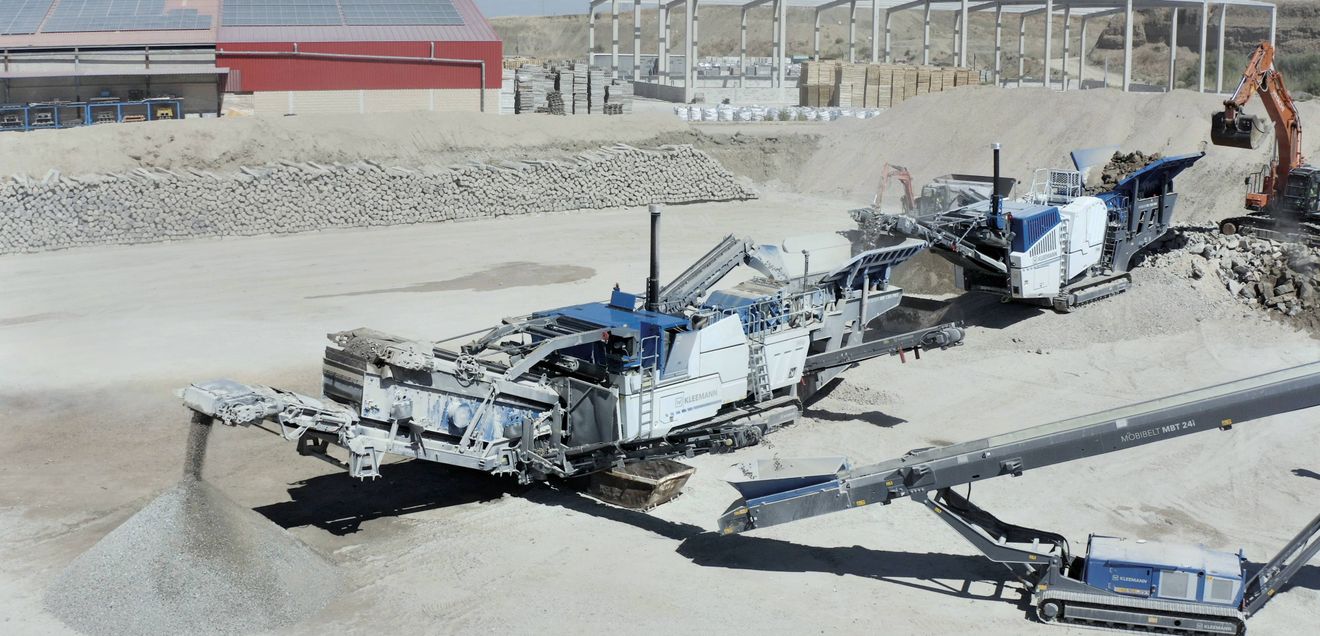 Neueste Kleemann Technik setzt in Madrid hohe Maßstäbe im Recycling von Bauschutt Erhöhung von Leistung und Qualität durch verschiedene Anlagenkombinationen