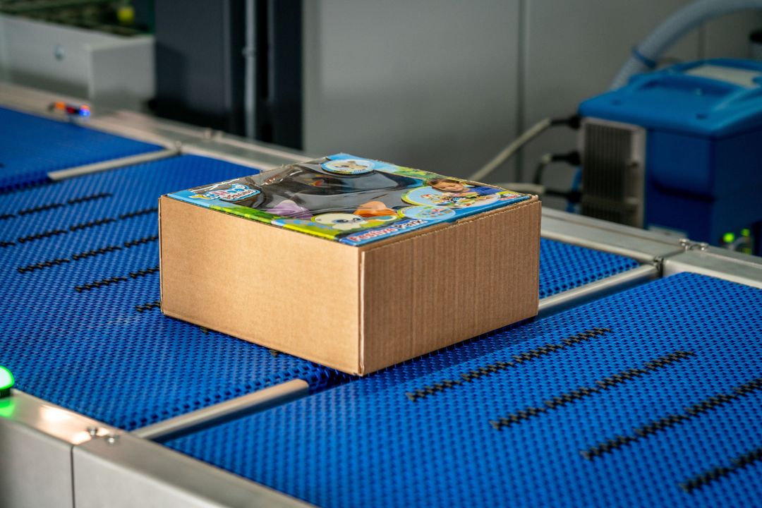 Direkt in die Versandverpackung kommissionieren: Flexibilität für den E-Commerce-Versand Direkt in die Versandverpackung kommissionieren: Flexibilität für den E-Commerce-Versand