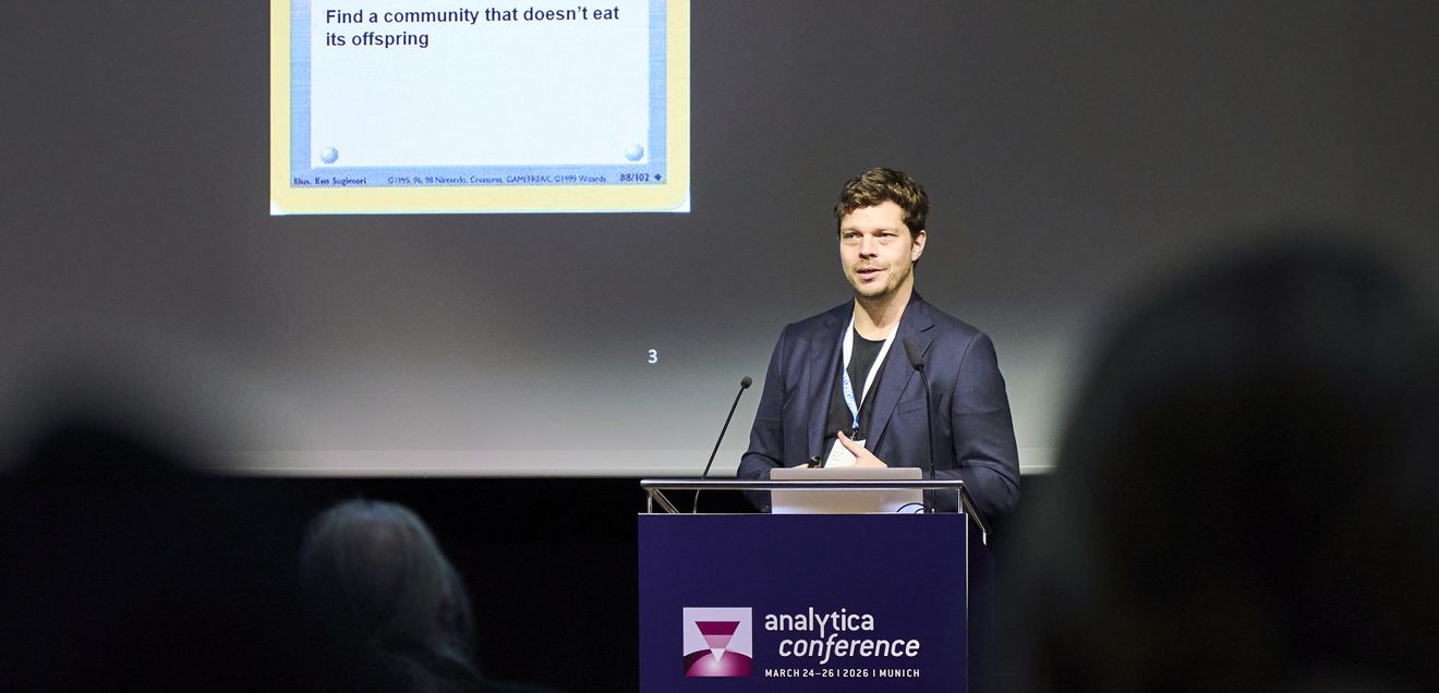 Auf der "analytica conference 2026" erhielt Prof. Dr. David Clases von der Universität Graz den Bunsen‑Kirchhoff‑Preis für seine herausragenden Arbeiten in der analytischen Spektroskopie Auf der "analytica conference 2026" erhielt Prof. Dr. David Clases von der Universität Graz den Bunsen‑Kirchhoff‑Preis für seine herausragenden Arbeiten in der analytischen Spektroskopie, insbesondere zur ICP‑TOF‑MS.