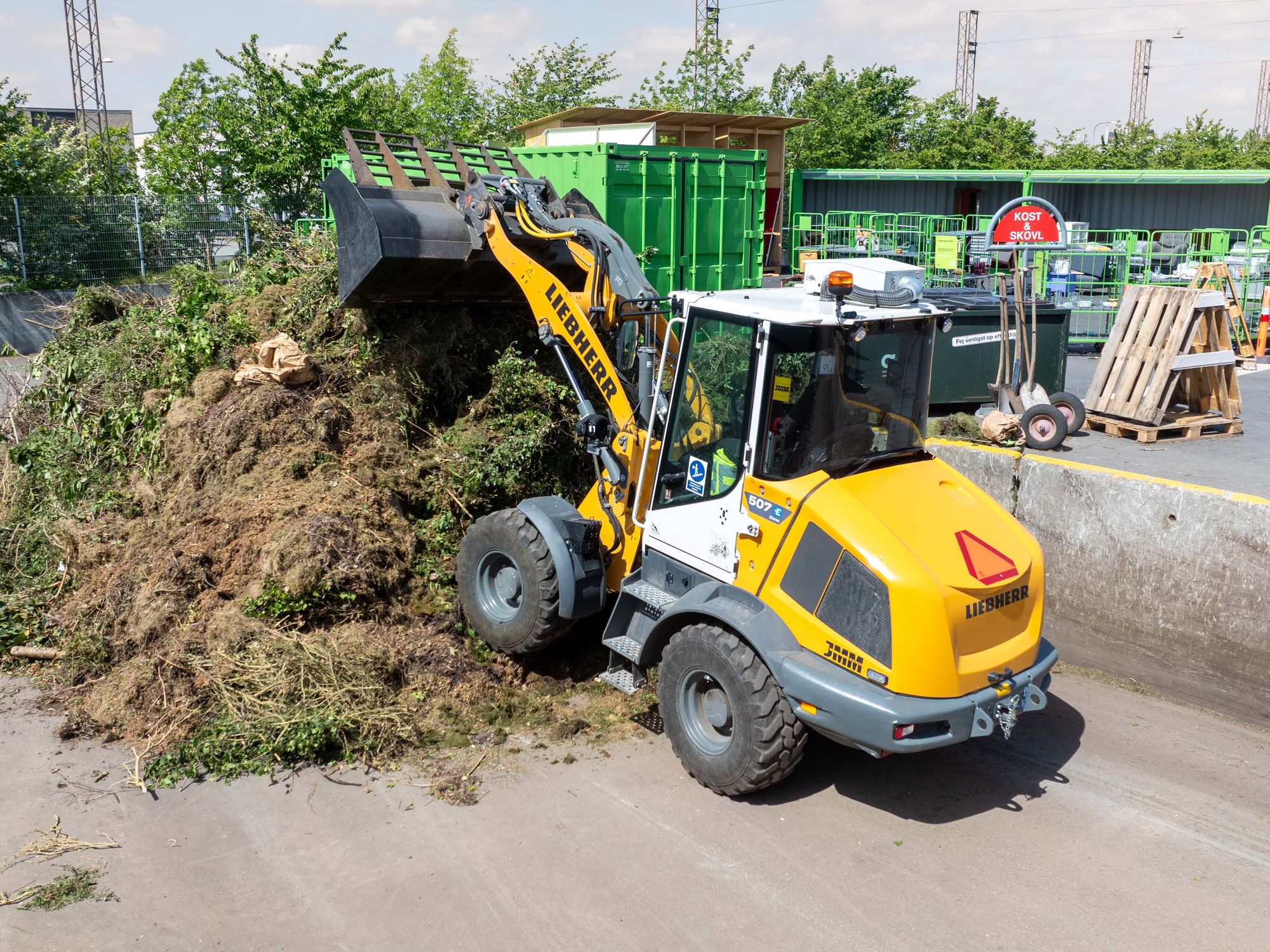 ARC setzt auf batterieelektrische Liebherr-Radlader