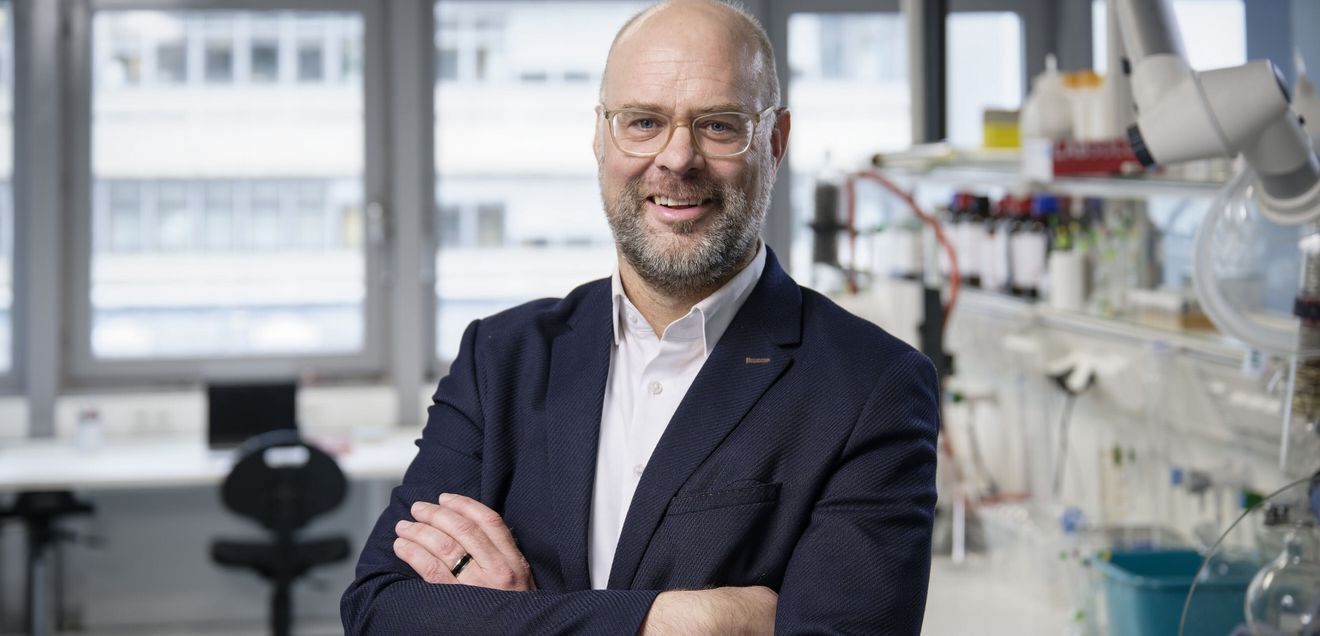 Metallorganische Katalysatoren und Elektrochemie: Otto-Roelen-Medaille für Lutz Ackermann Lutz Ackermann