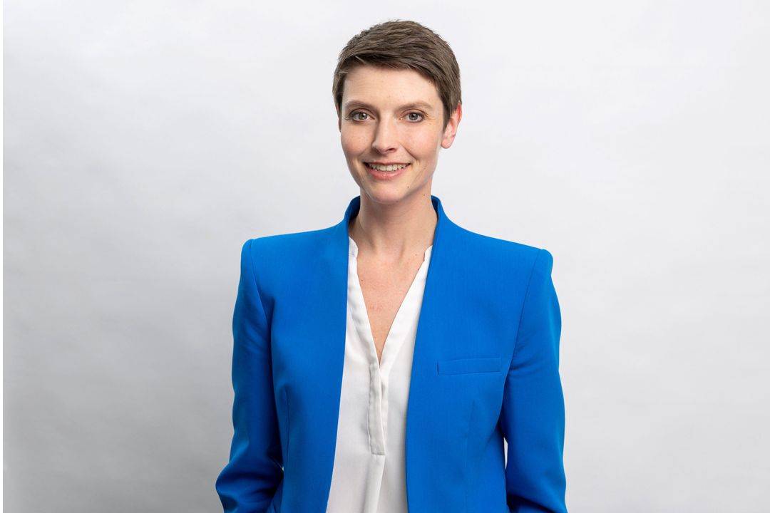 Nicole Schwan, Geschäftsführerin der Personalberatung Cobalt Nicole Schwan, Geschäftsführerin der Personalberatung Cobalt lächelt freundlich in die Kamera.