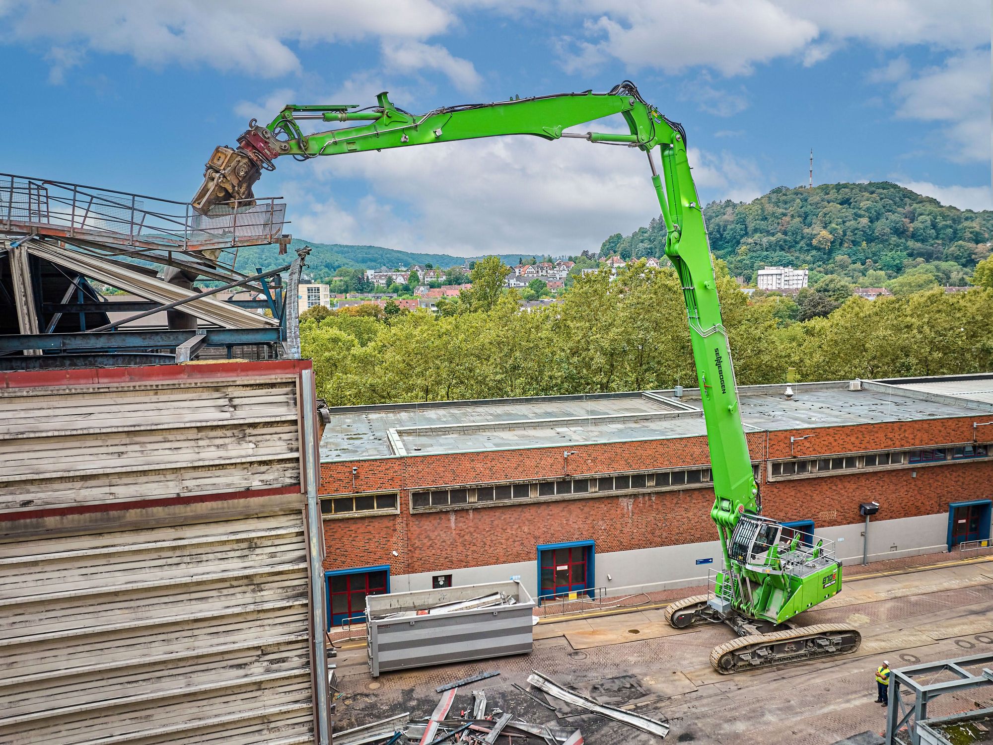 Sennebogen 870 E Demolition Sennebogen 870 E Demolition