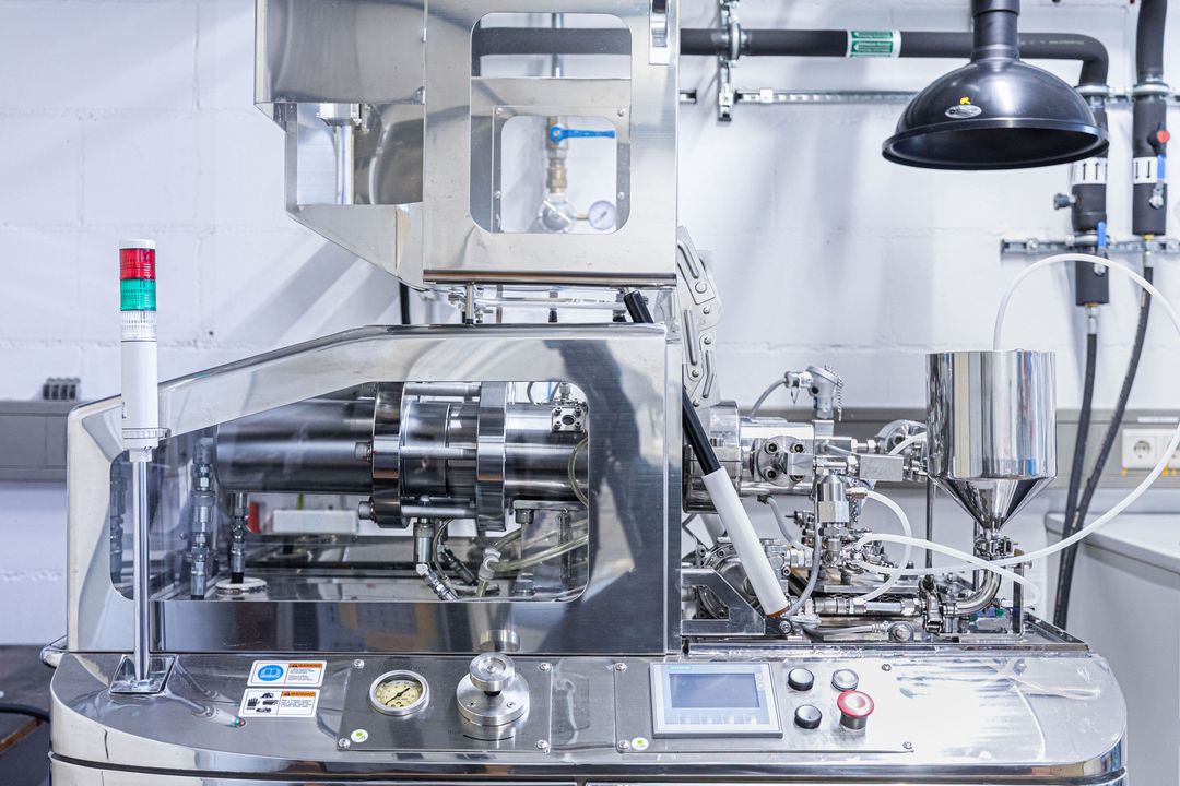 Wet-Jet-Milling-Anlage