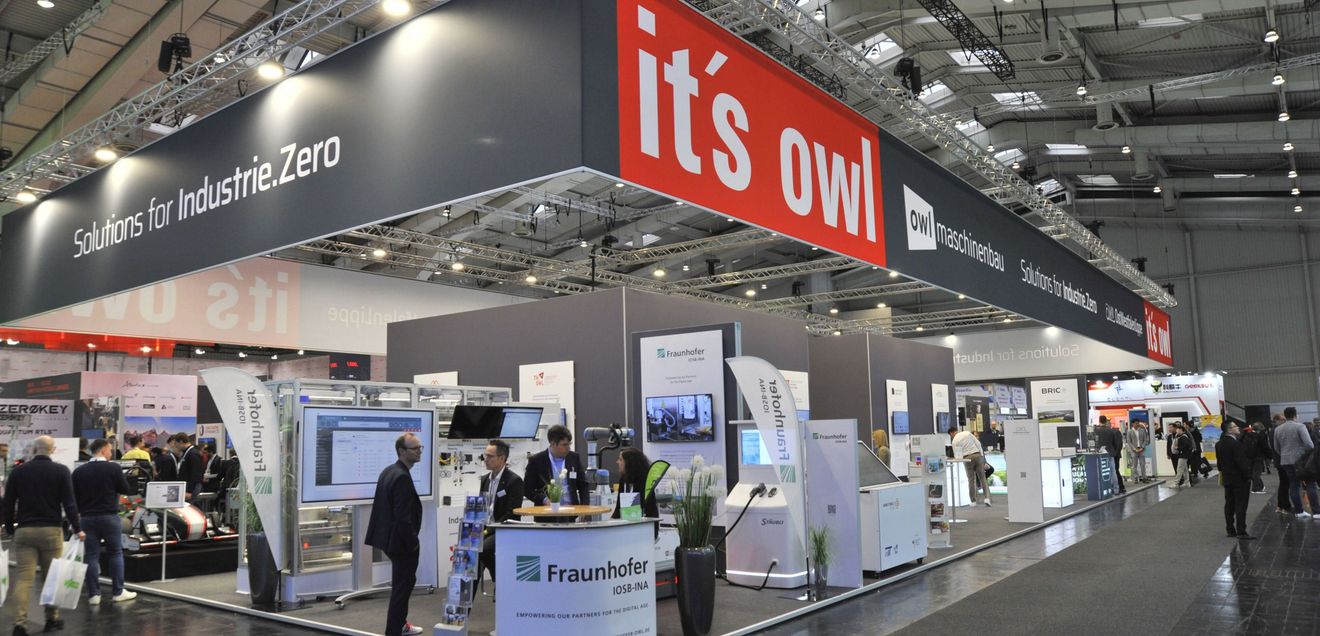 Artificial intelligence: 34 exhibitors at the OWL joint stand Artificial intelligence: 34 exhibitors at the OWL joint stand
