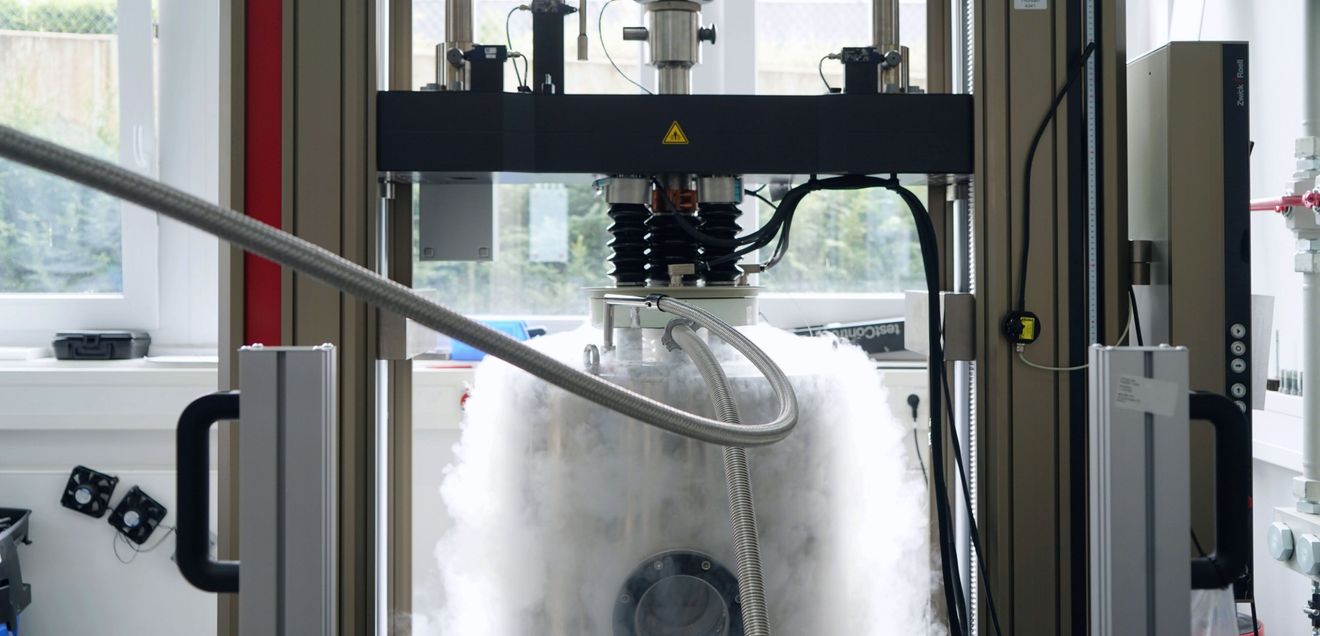 Material testing: Testing fiber composites at ultra-low temperatures