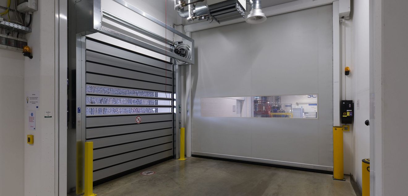 High-speed doors: Pressure-resistant doors for production and logistics High-speed doors: Pressure-resistant doors for production and logistics