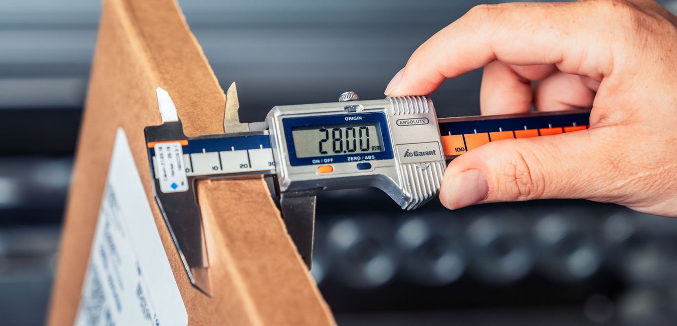 Passgenaue Verpackungen im E-Commerce: Hier ist die Luft raus Passgenaue Verpackungen im E-Commerce: Hier ist die Luft raus
