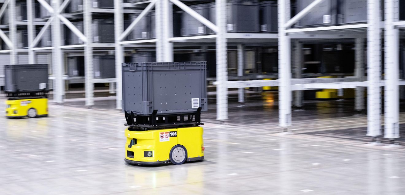 Skalierbare Robotiklösung: Robotergestützte Ware-zur-Person-Systeme Skalierbare Robotiklösung: Robotergestützte Ware-zur-Person-Systeme