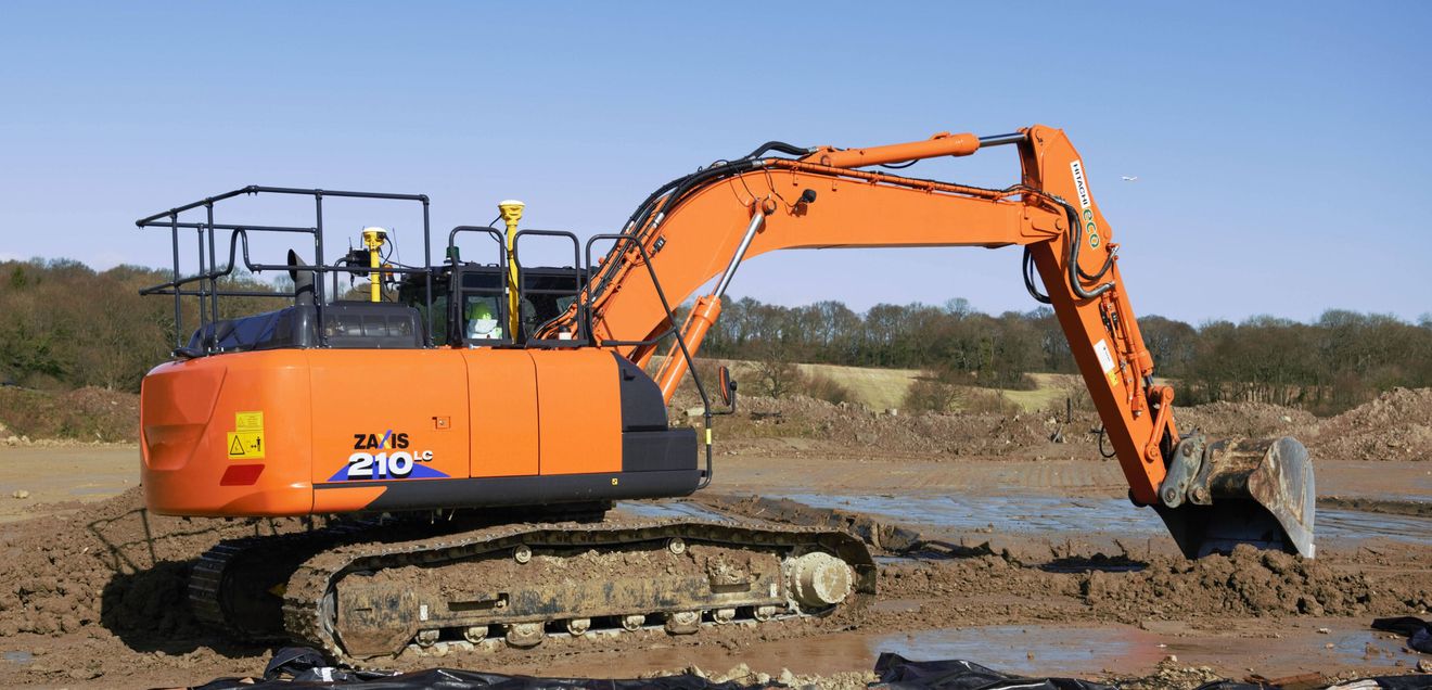 Hitachi-Bagger Ein Hitachi-Bagger mit der Ausrüstung von Trimble