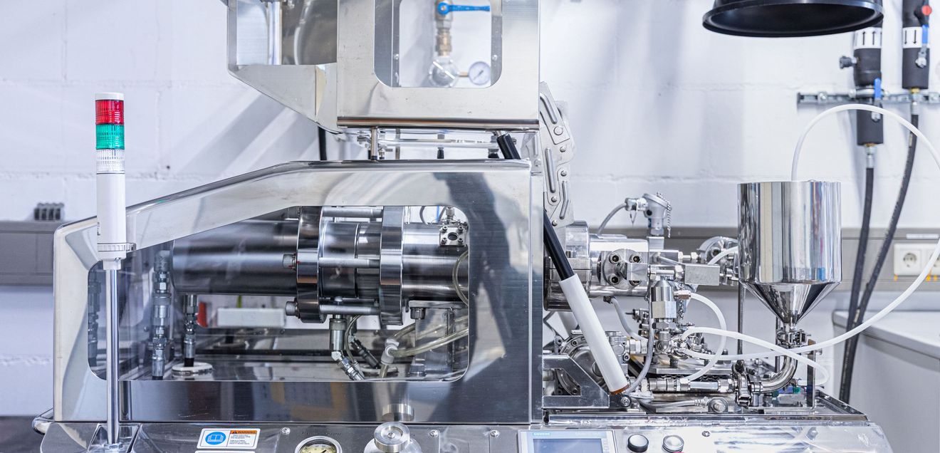 Lithium-Eisenphosphat-Kathoden herstellen: Der Einfluss des Dispergierverfahrens Wet-Jet-Milling-Anlage