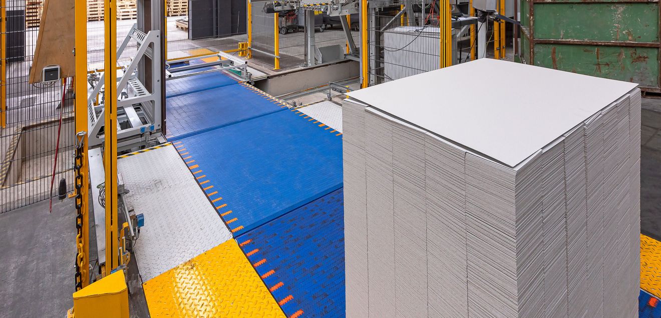 Fördertechnik: Automatisiert fördern und präzise schneiden