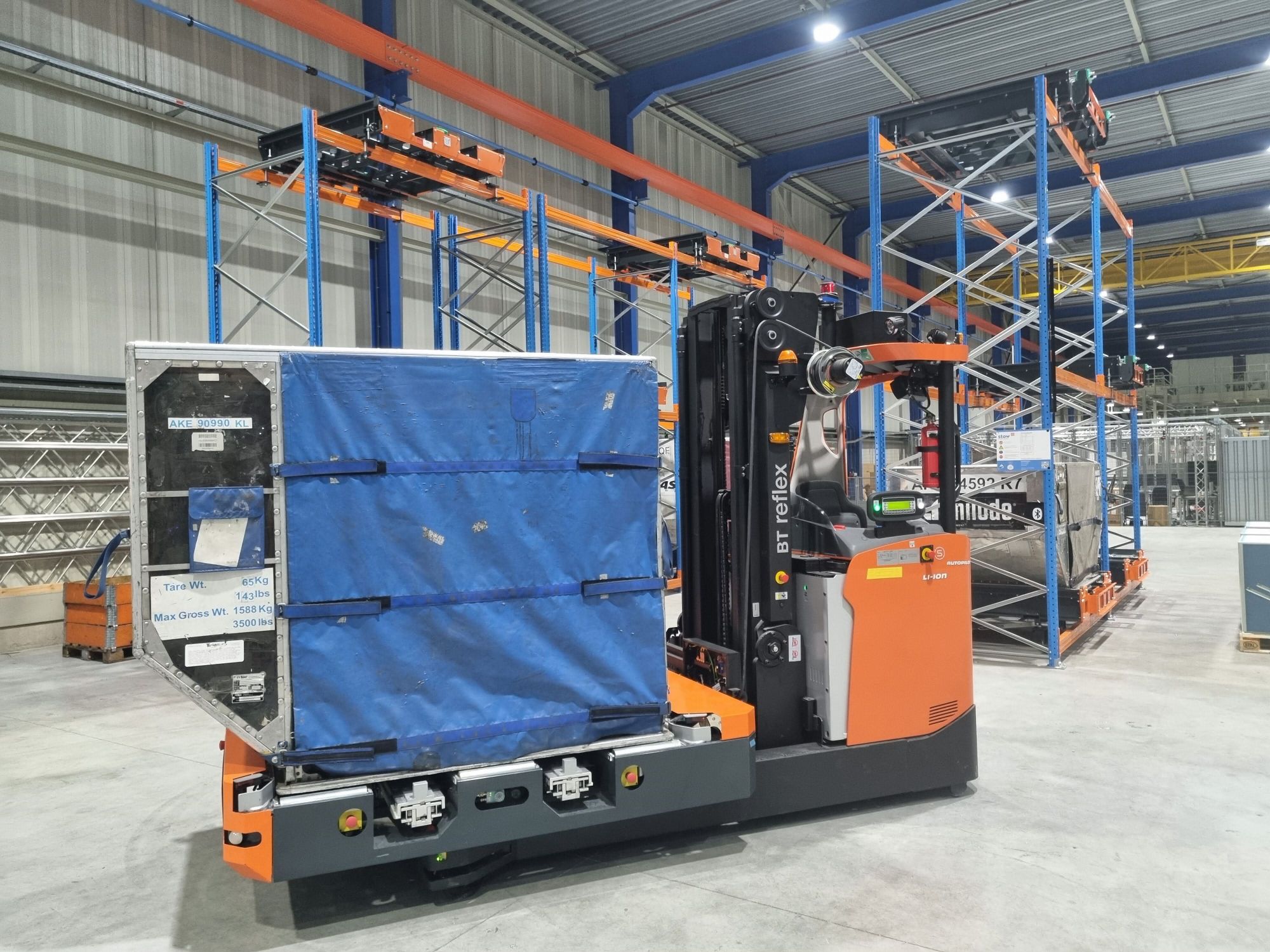 Logistics service provider: Uncomplicated outsourcing of logistics chains