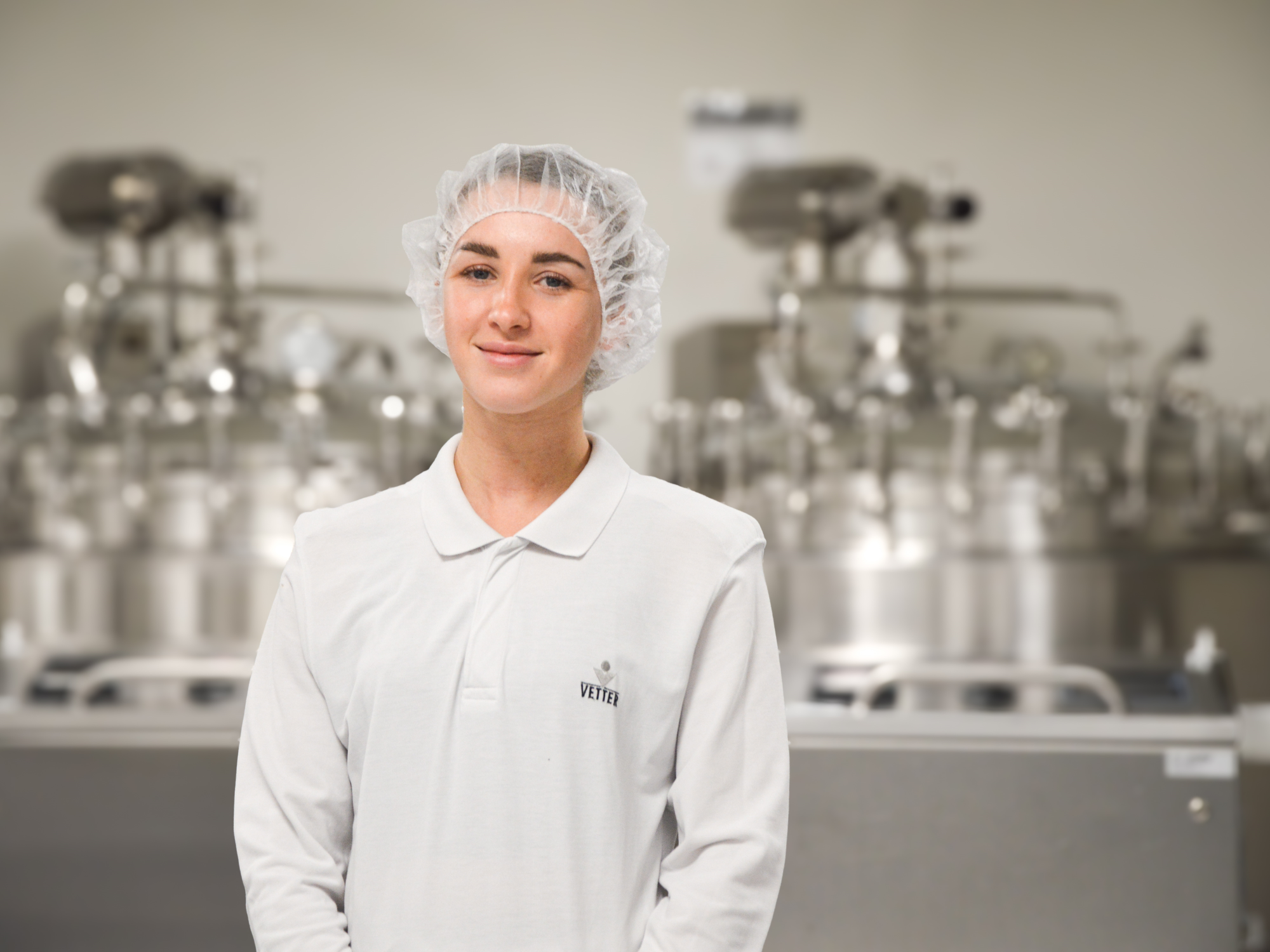 Vera Geweiler, Mitarbeiterin Lösungsherstellung, Vetter Pharma-Fertigung GmbH & Co. KG Vera Geweiler, Mitarbeiterin Lösungsherstellung, Vetter Pharma-Fertigung GmbH & Co. KG