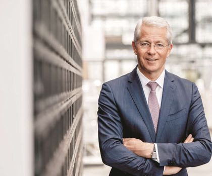 Dr. Stefan Schulte Dr. Stefan Schulte