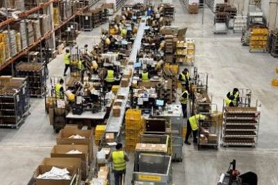 Nachfragespitzen im Griff: Wie moderne Lagerstrategien E-Commerce-Händlern Resilienz verleihen Nachfragespitzen im Griff: Wie moderne Lagerstrategien E-Commerce-Händlern Resilienz verleihen