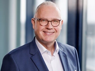Cenit: Martin Thiel folgt auf Peter Schneck Cenit: Martin Thiel folgt auf Peter Schneck