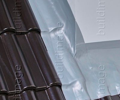 VarioFit – der wirtschaftliche Wand- und Kaminanschluss Von Anfang an wasserdicht