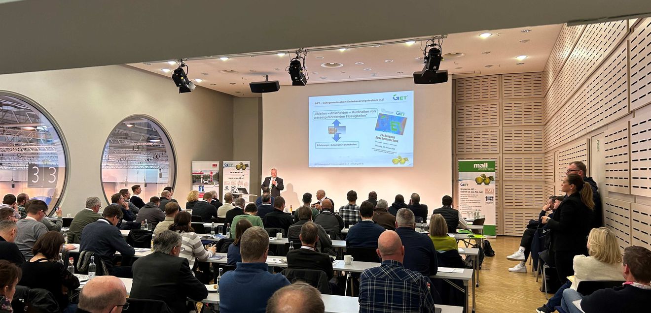 Die gut besuchte Fachtagung Abscheidetechnik der GET auf der InfraTech2024 bewies, wie aktuell das Thema Wasserinfrastruktur ist. Full House bei der Fachtagung Abscheidetechnik der GET auf der InfraTech 2024