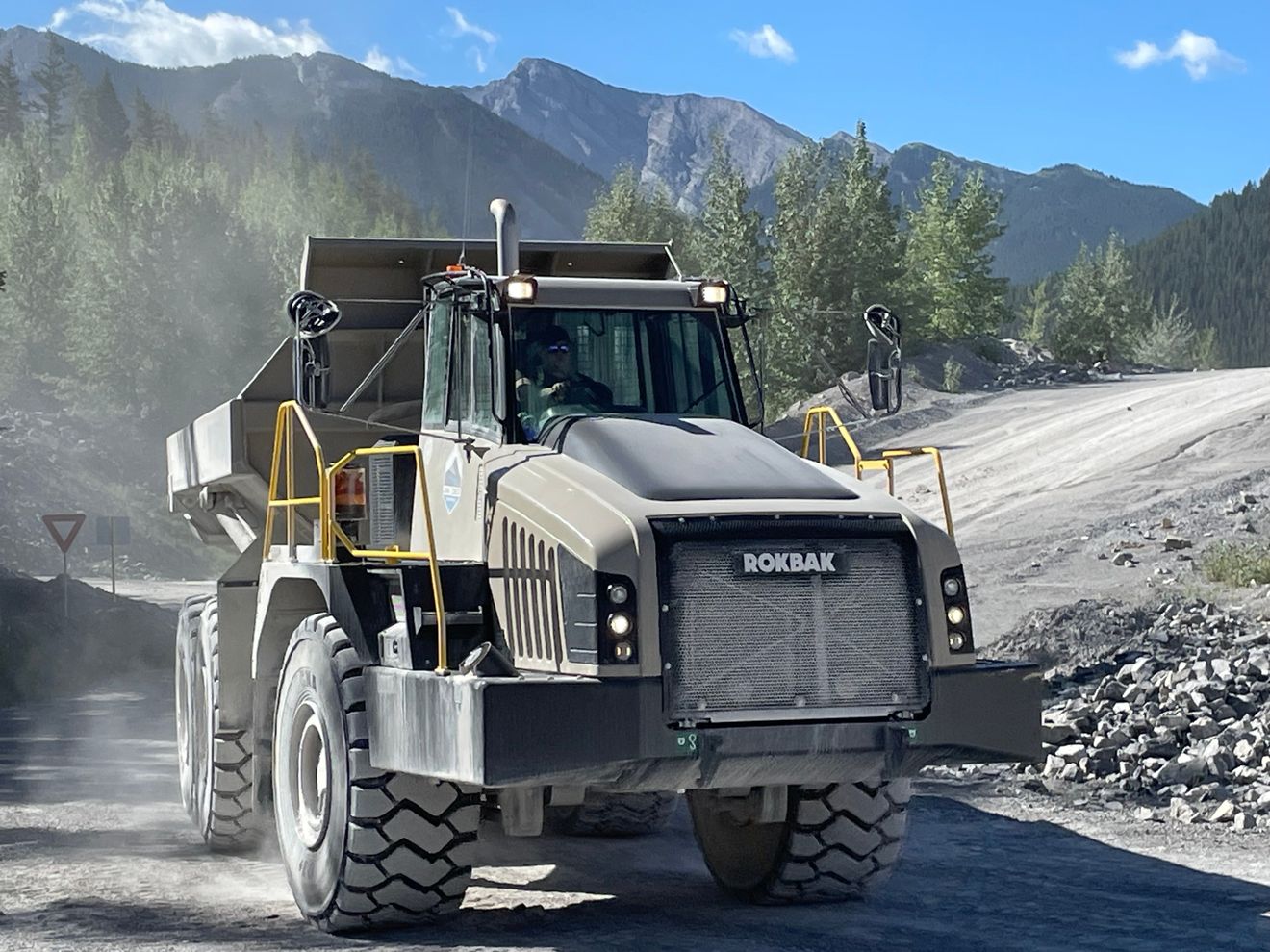 Rokbak RA40s erobern die Rocky Mountains