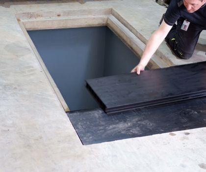 Coalsi stellt FlexiGrid vor: Stecksystem soll Schachtabdeckung revolutionieren