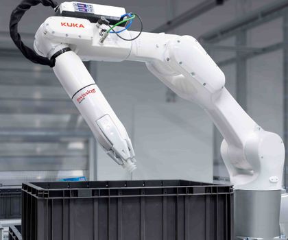 Nominated as product of the year 2025: Swisslog: AI-supported picking robot ItemPiQ