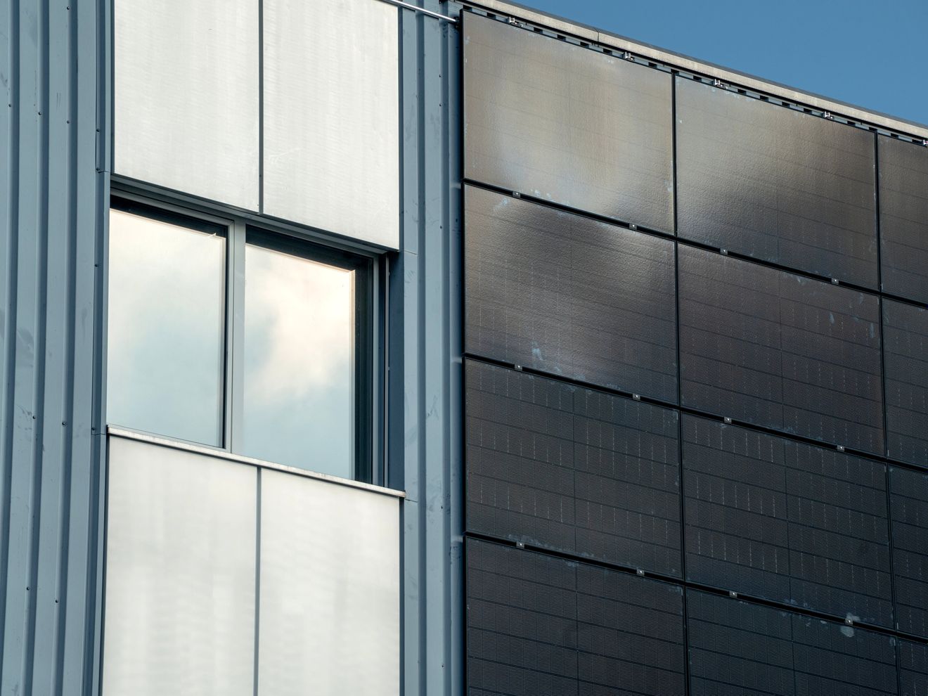 SnapSolar im Baualltag: Effiziente Lösungen für wandmontierte Photovoltaiksysteme SnapSolar im Baualltag: Effiziente Lösungen für wandmontierte Photovoltaiksysteme