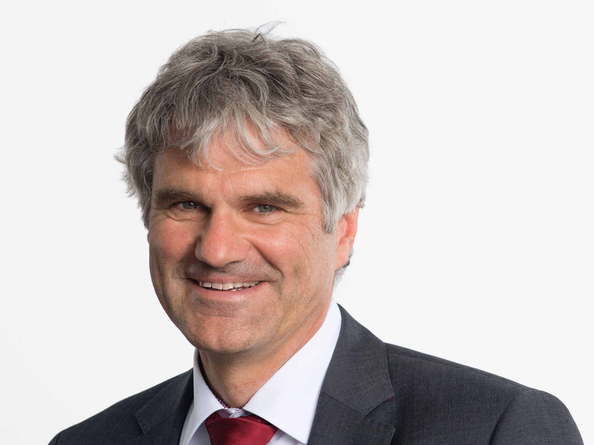 Interview mit Benedikt Rauscher, Pepperl+Fuchs: Elektrifizierung ist zentrales Thema Interview mit Benedikt Rauscher, Pepperl+Fuchs: Elektrifizierung ist zentrales Thema
