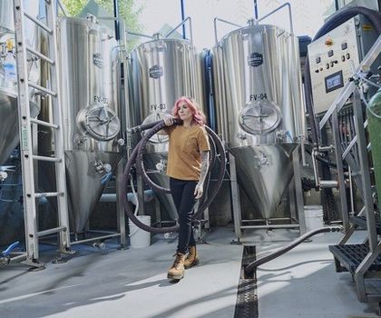 Workwear, die sichtbar macht – Carhartt für Frauen im Handwerk Workwear, die sichtbar macht – Carhartt für Frauen im Handwerk