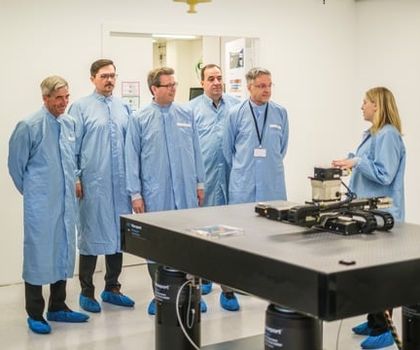 Neue Infrastruktur für Photonik: Fraunhofer IMS eröffnet Photoniklabor