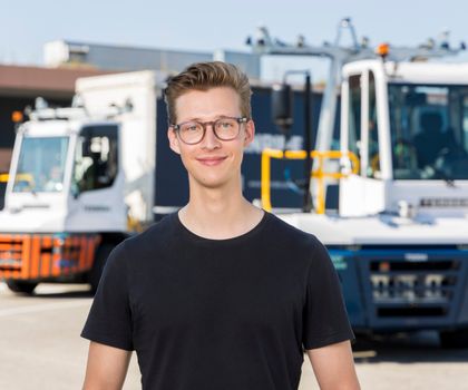 Auszeichnung: Fernride-Gründer wird "Logistics Leader of the Year 2024" Auszeichnung: Fernride-Gründer wird "Logistics Leader of the Year 2024"