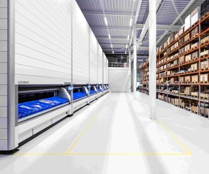 Nominated as product of the year 2025: SSI Schaefer: Site consolidation with the help of SSI Logimat warehouse lifts
