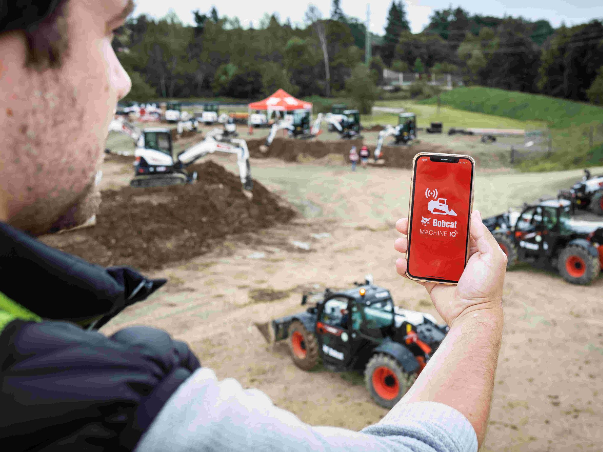 Motor aus der Ferne ein- und ausschalten: Neue Fernsteuerungsfunktion in Bobcat Machine IQ Motor aus der Ferne ein- und ausschalten: Neue Fernsteuerungsfunktion in Bobcat Machine IQ