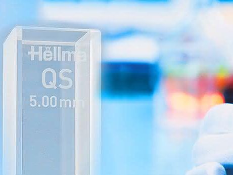 Küvetten mittels Lasertechnologie gekennzeichnet Küvetten werden mittels Lasertechnologie gekennzeichnet