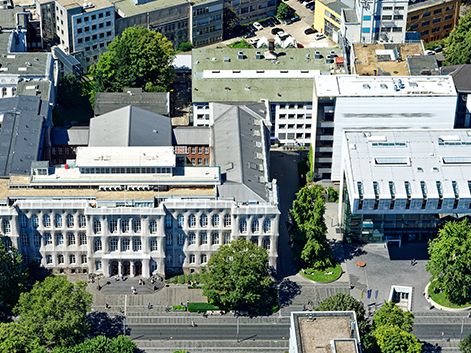Dassault Systèmes: Ausbildungs-Partnerschaft mit der RWTH Aachen Dassault Systèmes: Ausbildungs-Partnerschaft mit der RWTH Aachen
