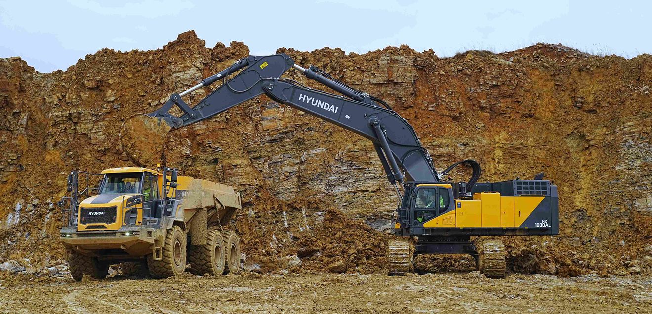 Vier Hyundai-Dumper sichern Materiallogistik im Steinbruch von Opterra Vier Hyundai-Dumper sichern Materiallogistik im Steinbruch von Opterra