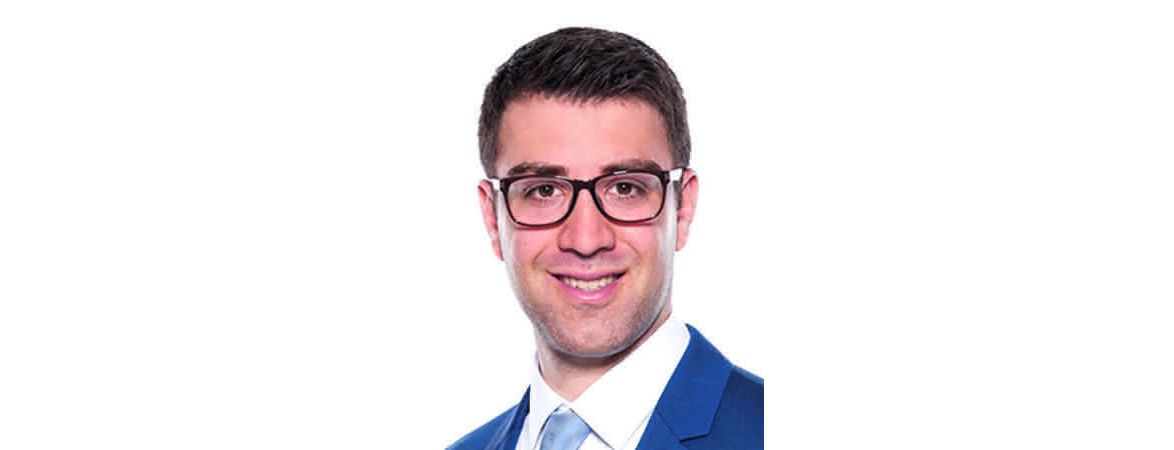 Der Autor: Shan Fur ist wissenschaftlicher Mitarbeiter im Bereich „Virtuelle Methoden in der Produktionstechnik“ am Institut für Steuerungstechnik (ISW) der Universität Stuttgart. Der Autor: Shan Fur ist wissenschaftlicher Mitarbeiter im Bereich „Virtuelle Methoden in der Produktionstechnik“ am Institut für Steuerungstechnik (ISW) der Universität Stuttgart.