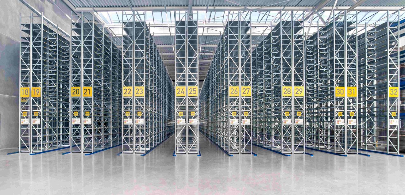 9.000 m² Neubau: Lagerkonzept von Schulte überzeugt bei Liebherr-Logistics 9.000 m² Neubau: Lagerkonzept von Schulte überzeugt bei Liebherr-Logistics